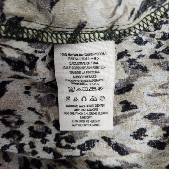 Free People Welcome to the Jungle Animal Print Buttonfront Blouse-Size M - Picture 13 of 13